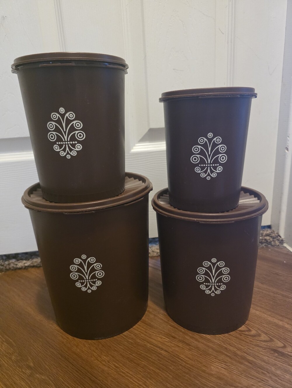 Vintage Tupperware Canister Set Brown- Read